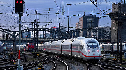 Ab Sonntag profitieren Fahrgäste unter anderem von höheren Taktungen nach Berlin. Drei zusätzliche Fahrten soll es geben.