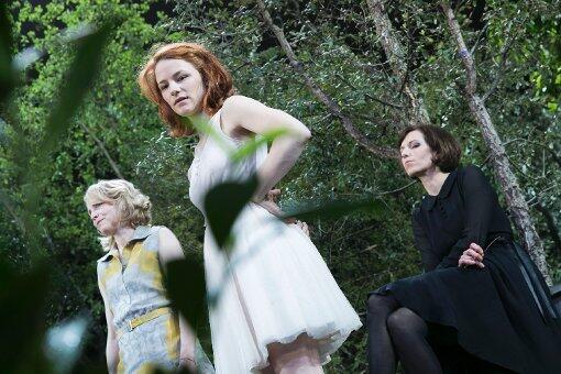 Die drei Schwestern Olga, Irina und Mascha.