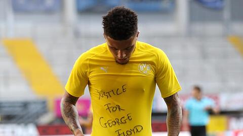 Dortmunds Jadon Sancho trug ein Shirt mit dem Schriftzug "Justice for George Floyd".