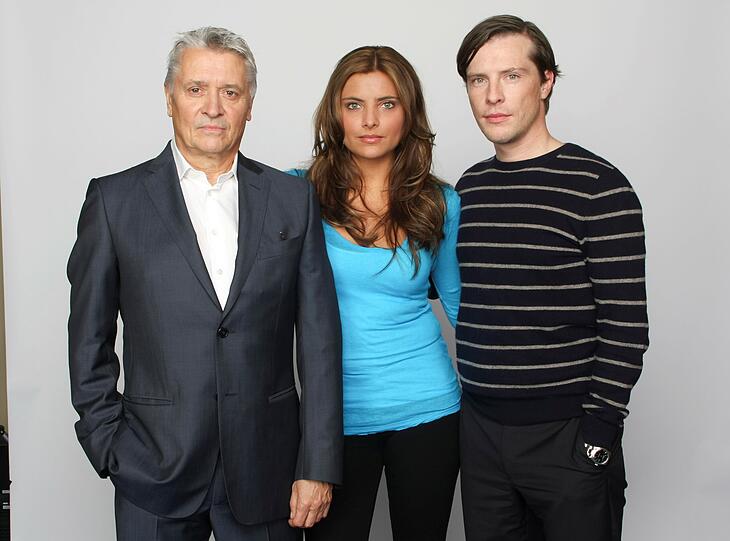 Henry Hübchen, Sophia Thomalla und Florian Panzner bei einem Fototermin zu "Commissario Laurenti" am 4. November 2008  in Hamburg.