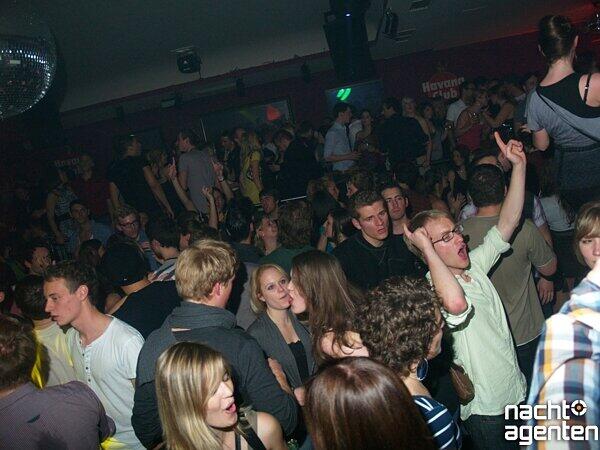 "Big Bill Bar" im Ruby (Freitag 11.11.2011). Mehr Fotos von dieser Party sehen Sie unter: