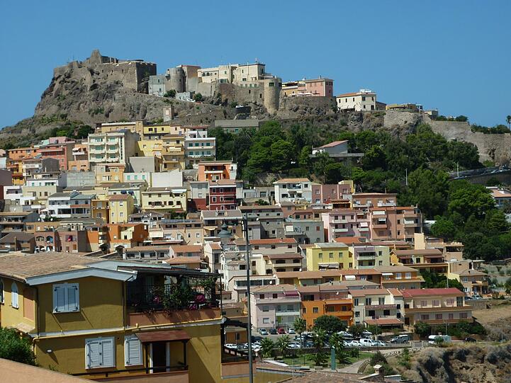 Die Festung in Castelsardo bietet einen atemberaubenden Blick auf die Küste.