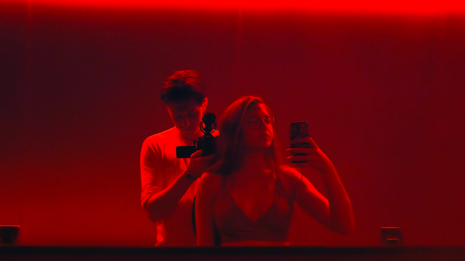 Edvin und Naomi dokumentieren ihr Leben.