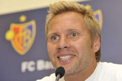 Wird der Ex-Bayer und aktuelle Coach des Schweizer Champions League-Teilnehmers Thorsten Fink neuer HSV-Coach?
