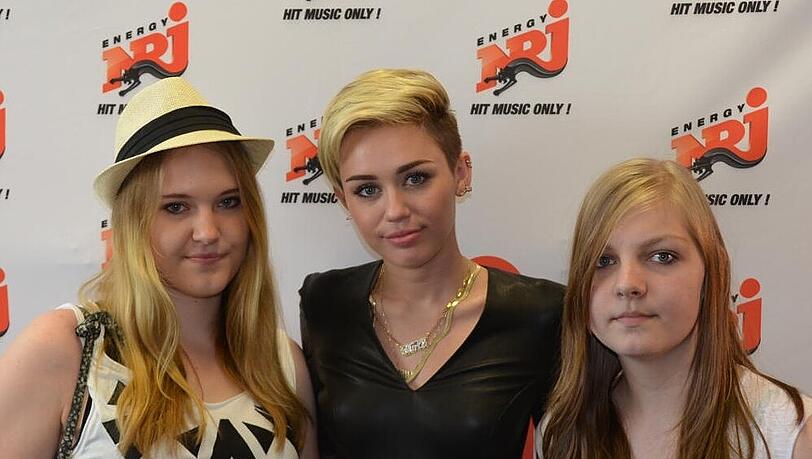 "Meet & Greet" im Berliner Radiosender "Energy": Miley Cyrus trifft Fans "Meet & Greet" im Berliner Radiosender "Energy": Miley Cyrus trifft Fans