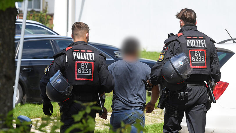 Vier Männer wurden am Mittwoch dem Haftrichter vorgeführt.