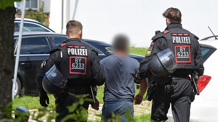 Vier Männer wurden am Mittwoch dem Haftrichter vorgeführt.