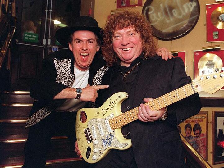 Leadgitarrist Dave Hill (l) und Steve Priest 1999 in London.