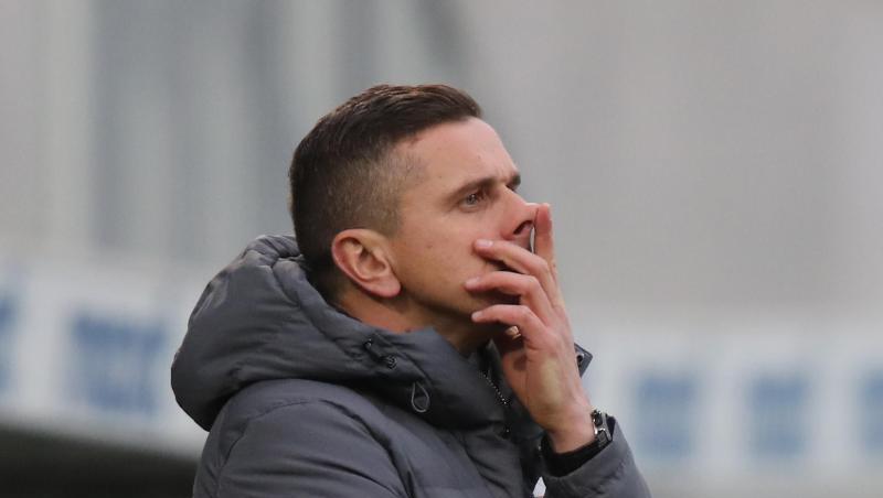 Der Regensburger Trainer Mersad Selimbegovic.