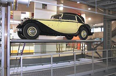 Ingolstadt: Horch 12-Zylinder im "mobile museum"