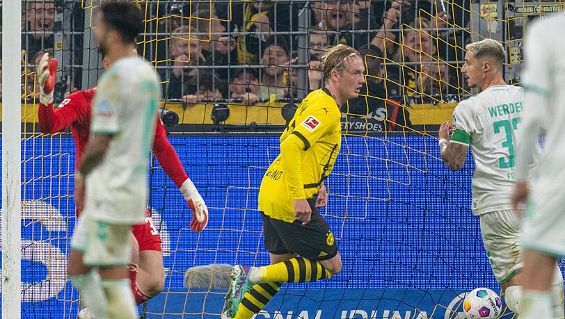 War mit seinem Tor der Dortmunder Matchwinner: Julian Brandt (M).