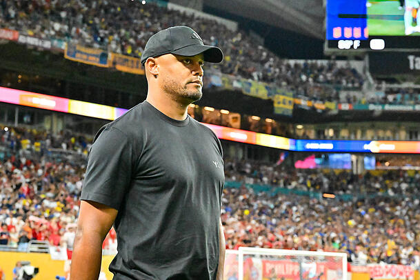 Bayern-Trainer Vincent Kompany braucht einen Thomas-Müller-Plan. Bayern-Trainer Vincent Kompany braucht einen Thomas-Müller-Plan.