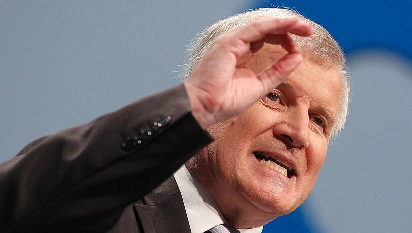 Am Mittwoch will Bayerns Ministerpräsident Horst Seehofer ankündigen, dass er 2013 erneut Ministerpräsident werden will. Am Mittwoch will Bayerns Ministerpräsident Horst Seehofer ankündigen, dass er 2013 erneut Ministerpräsident werden will.