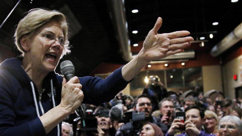 Elizabeth Warren, Senatorin für Massachusetts und demokratische Präsidentschaftskandidatin, spricht während einer Wahlkampfveranstaltung in Des Moines. Elizabeth Warren, Senatorin für Massachusetts und demokratische Präsidentschaftskandidatin, spricht während einer Wahlkampfveranstaltung in Des Moines.