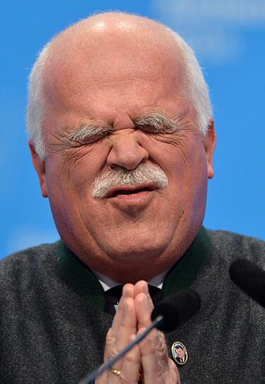 &bdquo;Ein Bayern, wo es kein Kreuz mehr gibt, hat seine Seele
verloren.&ldquo;

(CSU-Vize Peter Gauweiler in Passau)