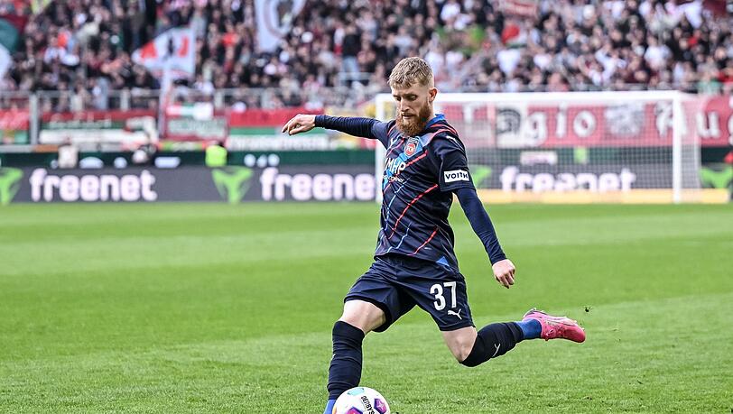 Heidenheims Jan-Niklas Beste in Aktion.