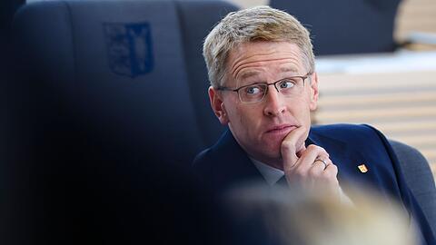 Schleswig-Holsteins CDU-Regierungschef Günther ist über die Entscheidung der Bundesregierung zur Senkung der Stromsteuer enttäuscht.