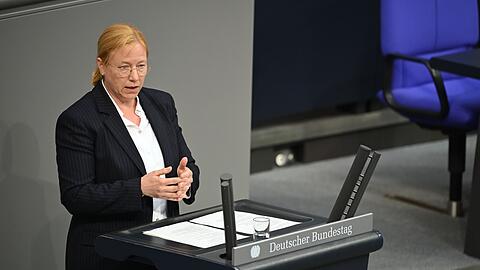 Die stellvertretende SPD-Fraktionschefin Dagmar Schmidt kritisiert den Vorstoß von CDU-Generalsekretär Carsten Linnemann für einen harten Kurs beim Bürgergeld. (Archivbild)