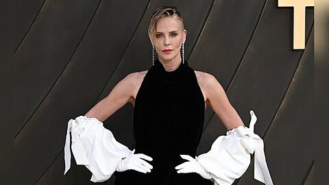 Charlize Theron bei der Premiere von "Die Odyssee" in London.