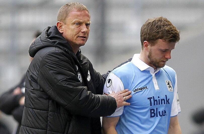 Stephan Hain &ndash; keine Note.

Mit der Fairplay-Aktion des Tages, als er den Schiedsrichter eine Ecke für 1860 zurücknehmen ließ. Er hatte den Ball zuletzt berührt.(Archivbild)