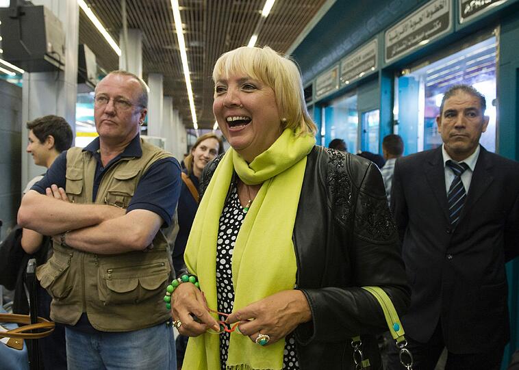 Grünen-Chefin Claudia Roth in Libyen - die Bilder.