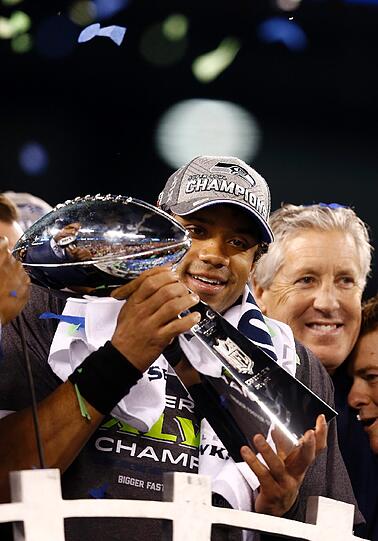 Nach dem Sieg gab es für die Seahawks kein Halten mehr. Die Bilder von der Siegerehrung.