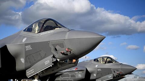 Lockheed Martin F-35 Tarnkappen Mehrzweck Kampfjet der USA auf der Raumfahrtausstellung (ILA) in Berlin. Die USA sind der dominierende Akteur unter den Waffenexporteuren.