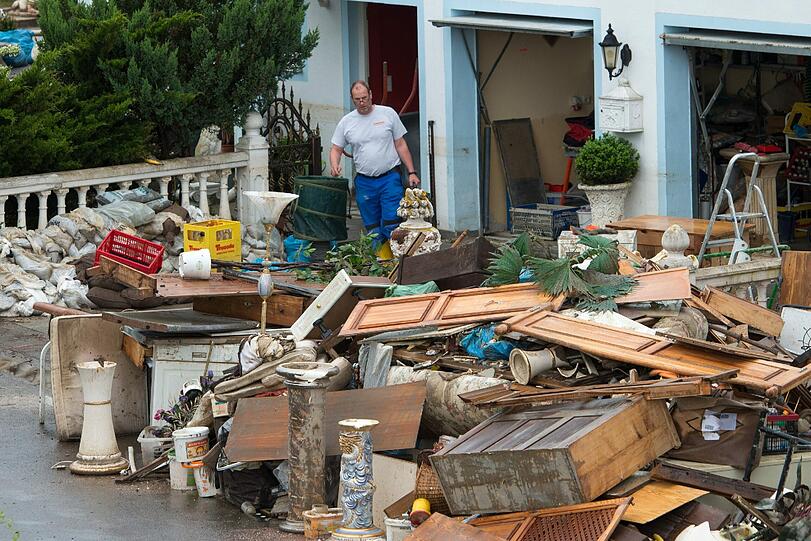 Nach dem Hochwasser hoffen die Bewohner von Deggendorf auf finanzielle Unterstützung. Fischerdorf nach der Flut - die Fotos in unserer Bilderstrecke.