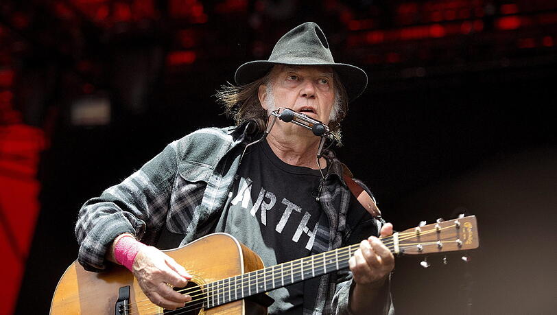 Der kanadische Sänger Neil Young. Der kanadische Sänger Neil Young.