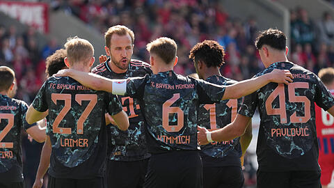 Der FC Bayern um Harry Kane fertigte den 1. FC Heidenheim ab.