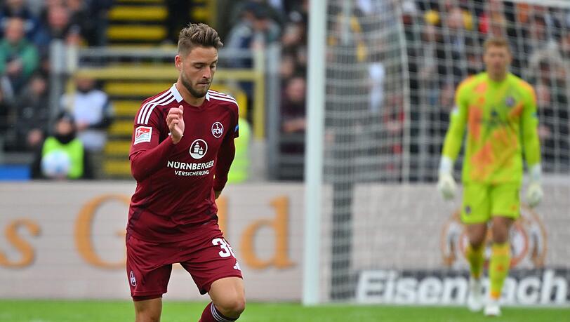 Lukas Schleimer verlässt den 1. FC Nürnberg.