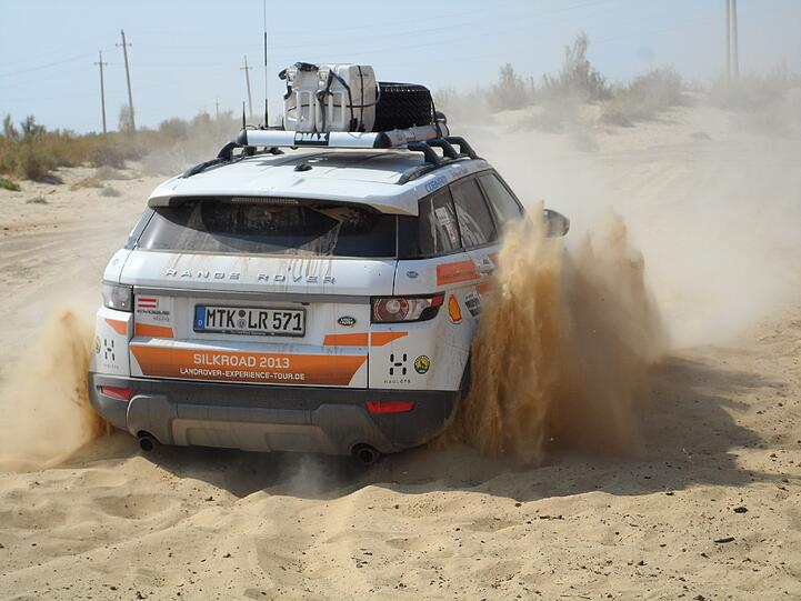 Festgefahren: Hier hat der Fahrer (es war nicht der AZ-Reporter!) einen Fehler gemacht: Durch falsches Gasgeben im tiefen Sand.