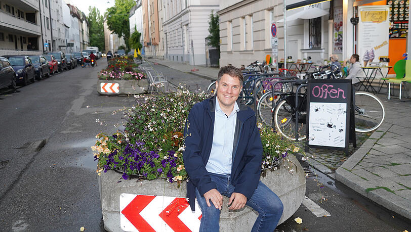 Belebt sieht anders aus. Auch bei gutem Wetter sei es in der Schmied-Kochel-Straße häufig leer. Markus Lutz findet trotzdem, dass die Sommerstraße an dieser Stelle eine gute Idee war.