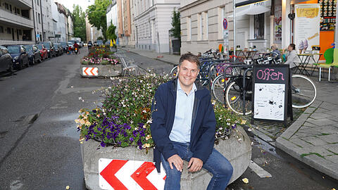 Belebt sieht anders aus. Auch bei gutem Wetter sei es in der Schmied-Kochel-Straße häufig leer. Markus Lutz findet trotzdem, dass die Sommerstraße an dieser Stelle eine gute Idee war.