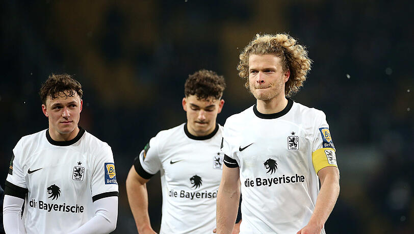 Neben einigen Lichtblicken finden in den Zeugnissen der Löwen-Abwehrrecken um Lukas Reich, Sean Dulic und Jesper Verlaat (v.l.) aber auch einige Tiefen Erwähnung.