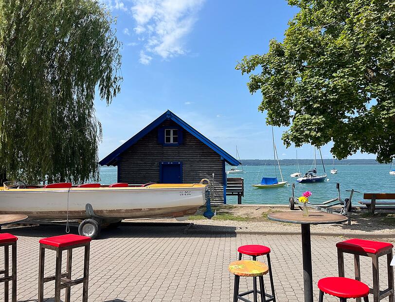 Der Blick direkt auf den Ammersee.