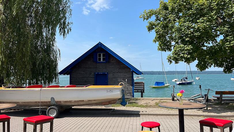 Der Blick direkt auf den Ammersee. Der Blick direkt auf den Ammersee.