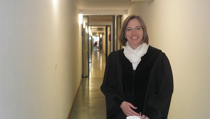 Die Richterin Dr. Christiane Rapp-Gazic. Die Richterin Dr. Christiane Rapp-Gazic.