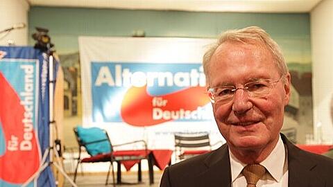 Hans-Olaf Henkel im Augustiner-Keller: Hier macht er Wahlkampf für die "Alternative für Deutschland" - ein Mitglied dieser neuen Partei ist er nicht.