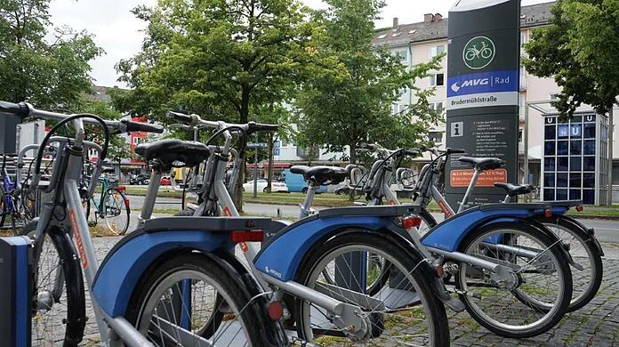 Wer ein MVG-Rad ausleihen m&ouml;chte, sollte am besten zuvor checken, ob das Rad einen Defekt hat. An den Stationen stehen meist mehrere R&auml;der - andernorts steht oft nur ein Fahrrad parat.