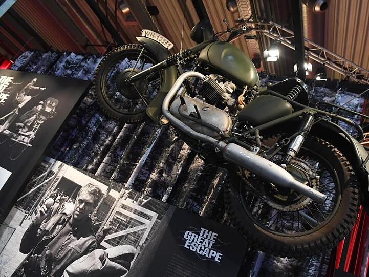 Der Film "Gesprengte Ketten" (The Great Escape) mit Steve McQueen wurde in den Bavaria Studios gedreht.