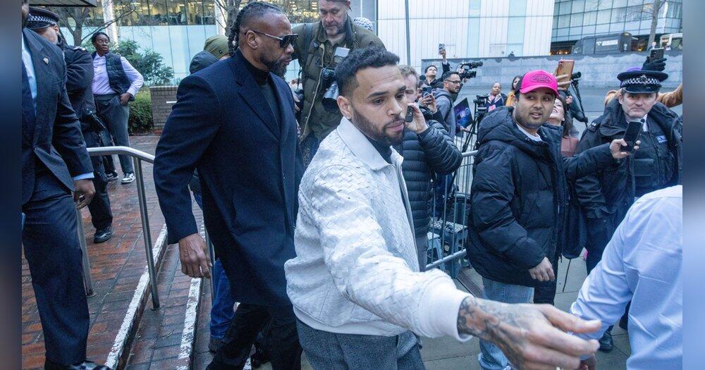 Wegen-Flaschenangriff-Chris-Brown-erscheint-vor-Londoner-Gericht
