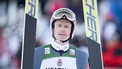 Severin Freund schied in Engelberg schon im ersten Durchgang aus.
