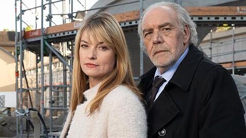 In "Der Zürich-Krimi: Borchert und der Schlüssel zum Mord" ermitteln Dominique Kuster (Ina Paule Klink) und Thomas Borchert (Christian Kohlund).