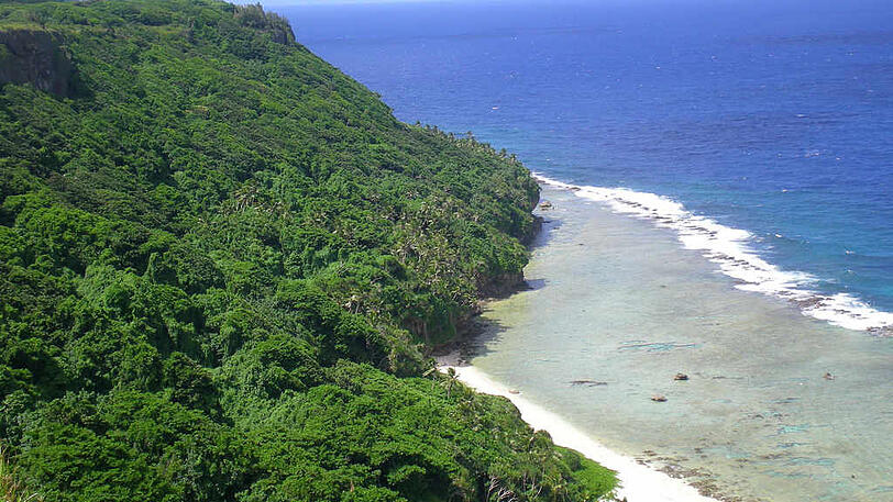 Die Küste von Eua. Die Insel ist nur 19 Kilometer lang.