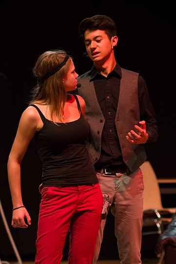 Jule und Franz (Lavinia Thelen, Raphael Thesing).