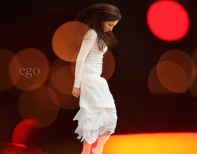 Hülya wird mit ihrem Programm "Ego" am Samstag, 9. November, im Pelkovenschlössl auf der Bühne stehen.
