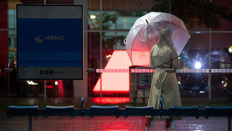 Wo immer möglich, streben SWM/MVV an, in Sachen Bushaltestelle den Standard-Typ zu verwenden - dieser biete den größtmöglichen Komfort beim Wetterschutz. (Archivbild)