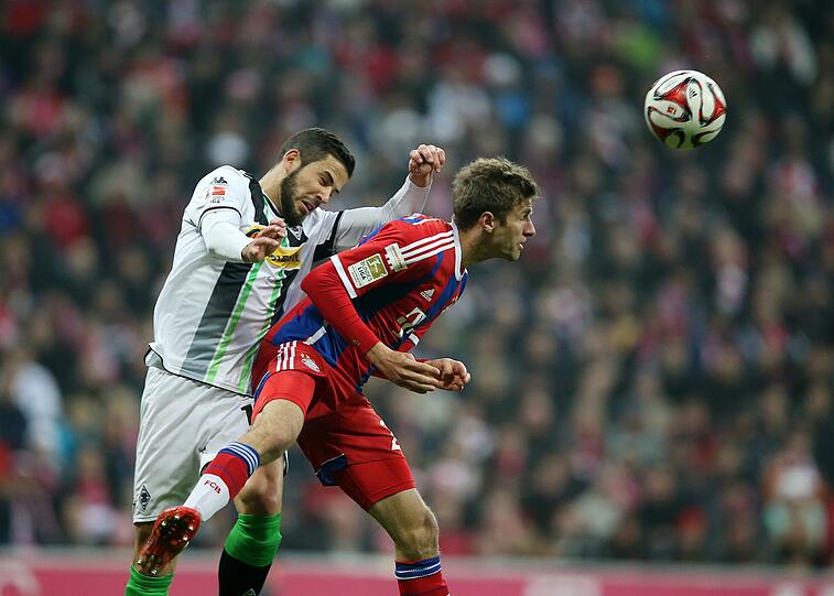 THOMAS MÜLLER - NOTE 5 - Ersetzte Robben, aber vom starken Müller gegen Bremen war nichts mehr zu sehen. Wenige bis keine Akzente, kam überhaupt nicht zur Geltung. Tauchte ab.