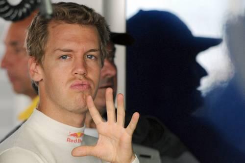 Viel lacht Sebastian Vettel heuer nicht. Auch wenn er um den Titel fährt. Oder vielleicht gerade deswegen.